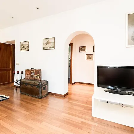 Apartment Gianicolo P.a.c.e. Rome